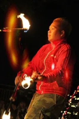 大道芸人 つばさの活動写真 1